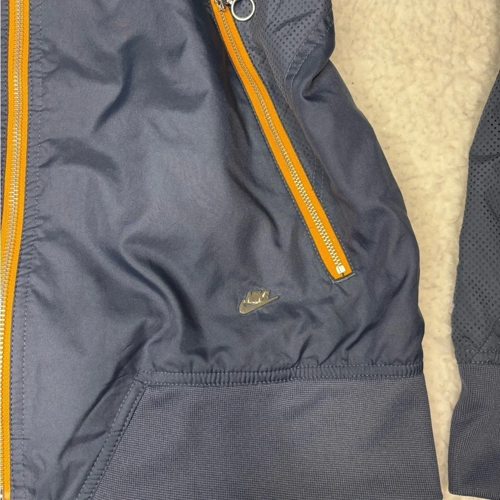 Nike gently used